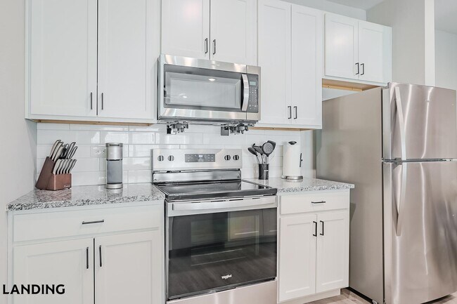 Building Photo - 1650 Harris Hill Rd