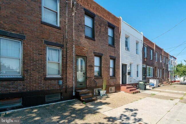 Building Photo - Cute Southbrook Park Rehab! 2 Bedroom Home...