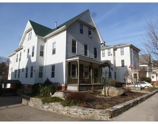 Primary Photo - 630 Pleasant St