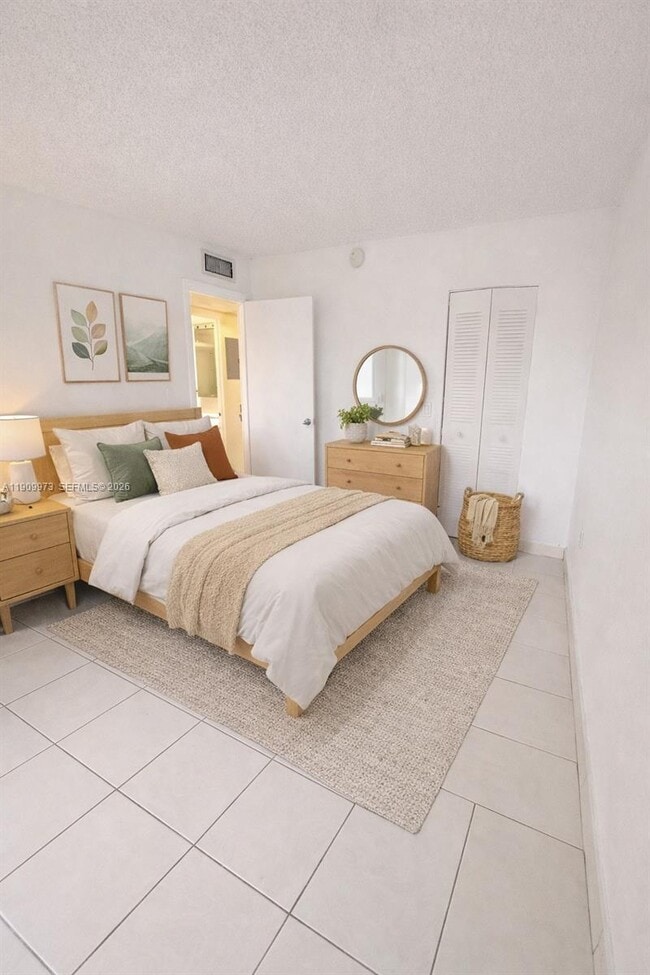 Foto del edificio - 20120 NE 2nd Ave