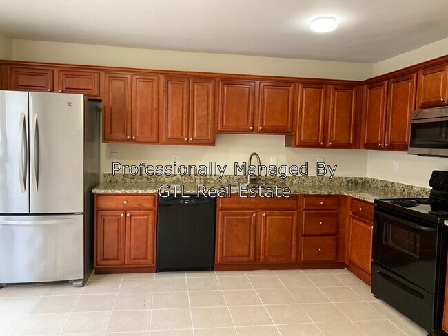 Building Photo - 3838 Meadow Creek Dr