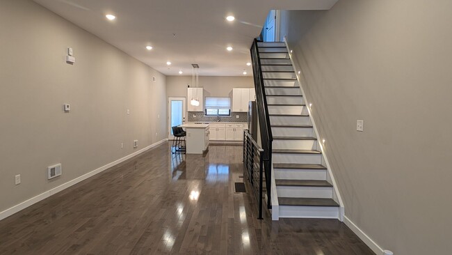 Building Photo - 3 Bedroom Home In Brewerytown.