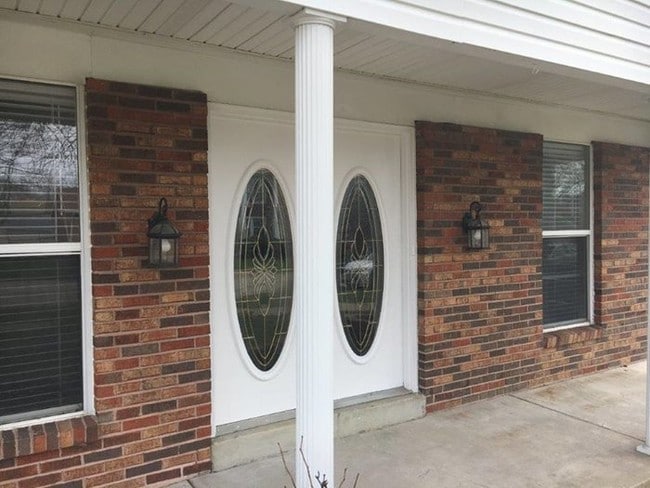 Building Photo - 11814 Seven Hills Dr