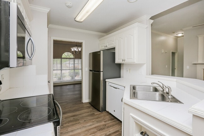 Foto del edificio - 405 Green Tree Pl