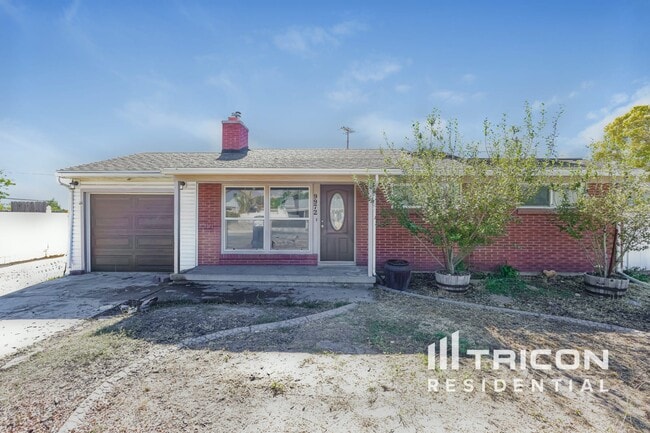 Building Photo - 9972 S 730 E
