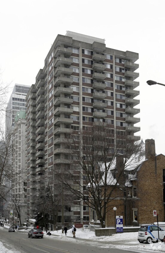 Peel Plaza Apartments 3460 Peel Montréal, QC