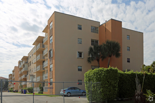 Foto del edificio - Breakwaters