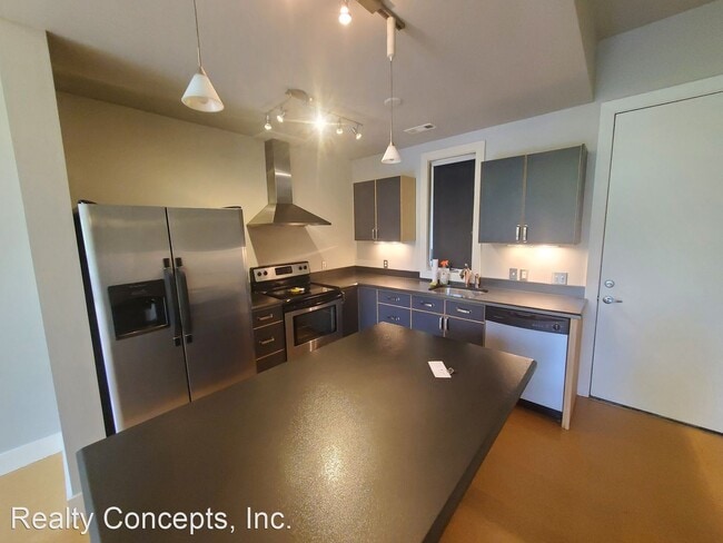Building Photo - 2 br, 2 bath House - 465 Locust #4