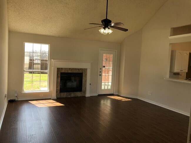 Building Photo - 8301 Kent Dr