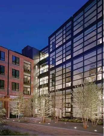 Primary Photo - 250 Heath St