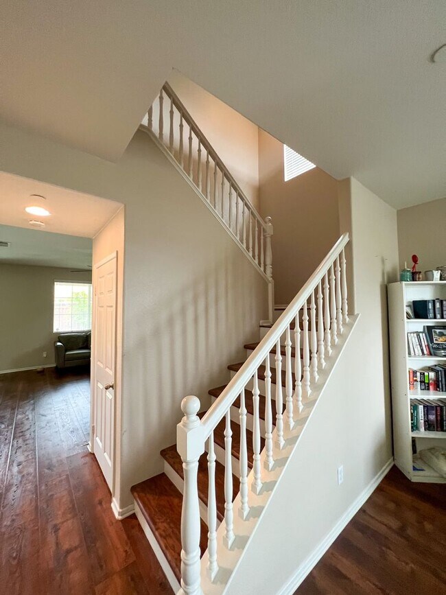 Foto del edificio - COMING SOON! Beautiful Redhawk home locate...