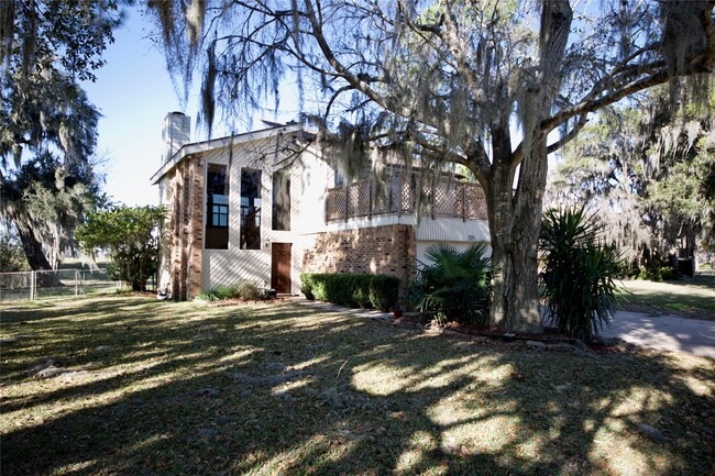 Foto del edificio - 315 Twin Lakes Blvd W