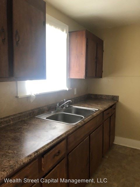 Building Photo - 2 br, 1 bath House - 4222 Sullivan