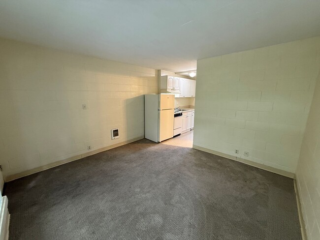 Building Photo - 430 E Howell St