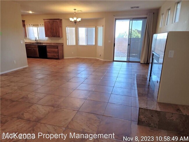 Building Photo - 3 br, 2.5 bath House - 8044 Union Pacific St