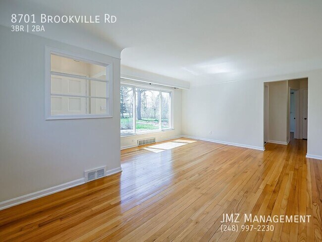 Foto del edificio - 8701 Brookville Rd