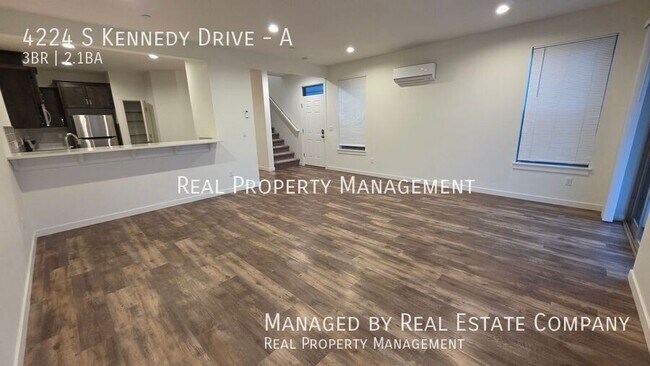 Foto del edificio - 4224 S Kennedy Dr