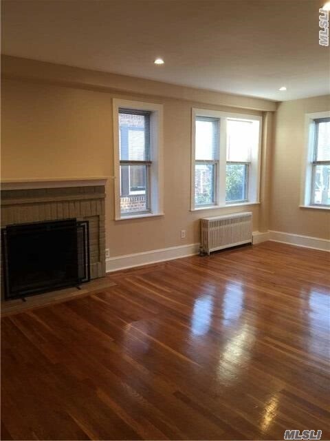 Foto del edificio - 68-39 Dartmouth St
