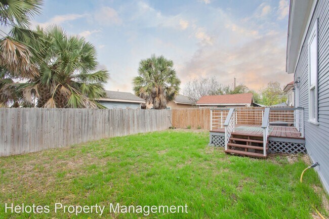 Building Photo - 3 br, 2 bath House - 609 S. Olive St.