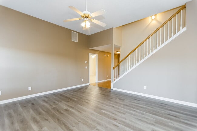 Foto del edificio - 5335 Yoshino Terrace