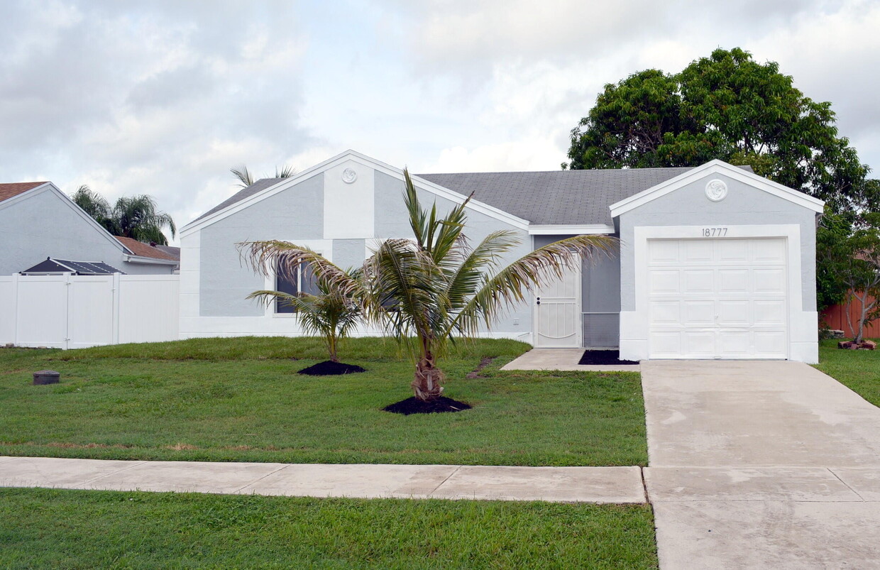 Foto principal - 18777 Cloud Lake Cir