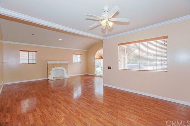 Foto del edificio - 1745 W 65th St