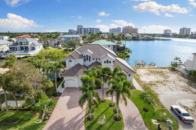 Building Photo - 360 Lagoon Ave