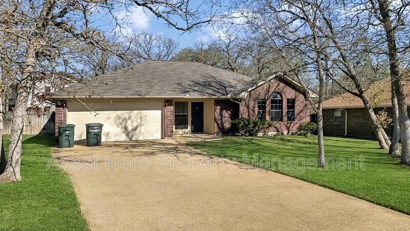 Primary Photo - 3011 Manorwood Dr