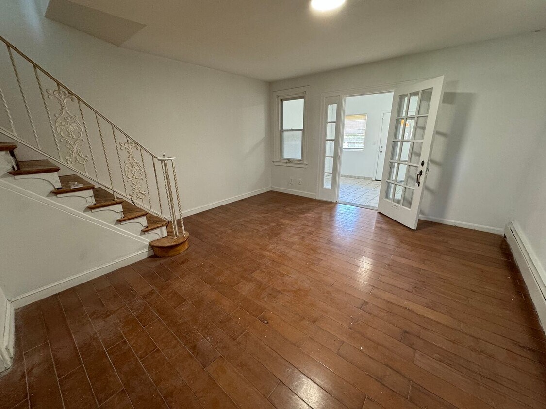 Primary Photo - Updated 3-Bed Home with Spacious Backyard