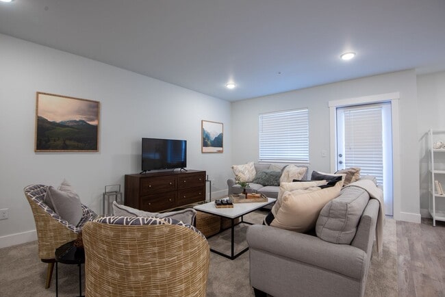 Interior Photo - Millhouse East + West