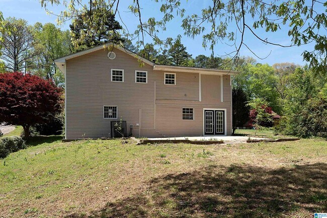 Building Photo - 9721 Bryant Ave