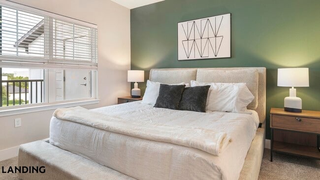 Building Photo - 3060 Southcreek Blvd