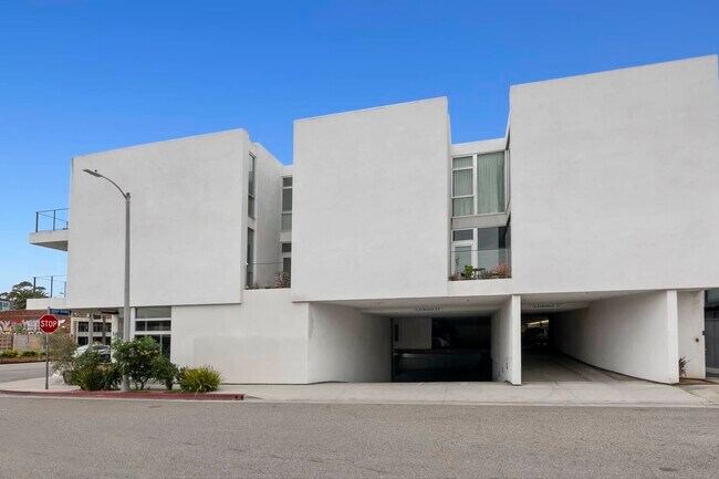 Building Photo - 1121 Abbot Kinney Blvd