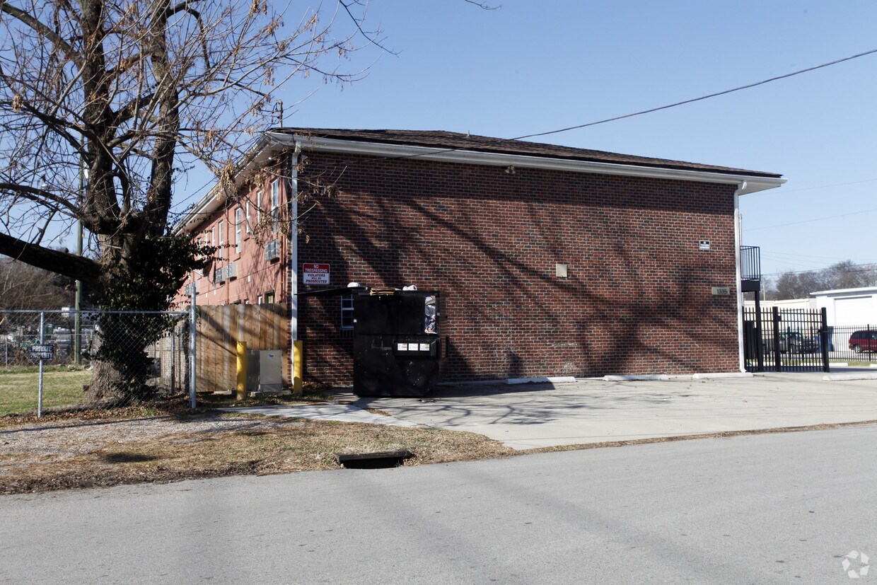 Side of Building - Radnor Flats