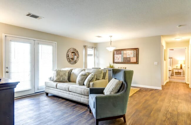 2BR,2BA-Martinique-1035 sqft - St. Andrews Apartments