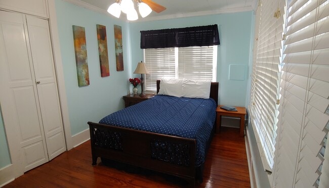 bedroom front of house - 708 Vincent St