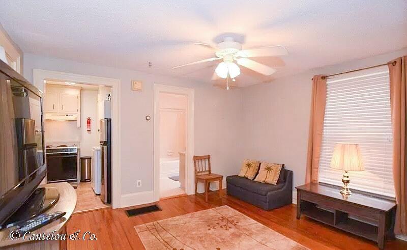 Primary Photo - 350 Telfair St