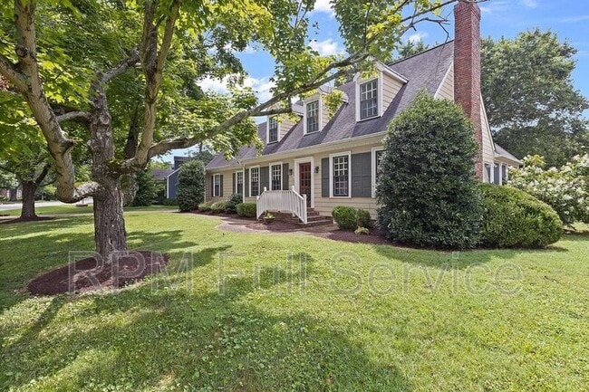 Foto del edificio - 177 Cottonwood Dr