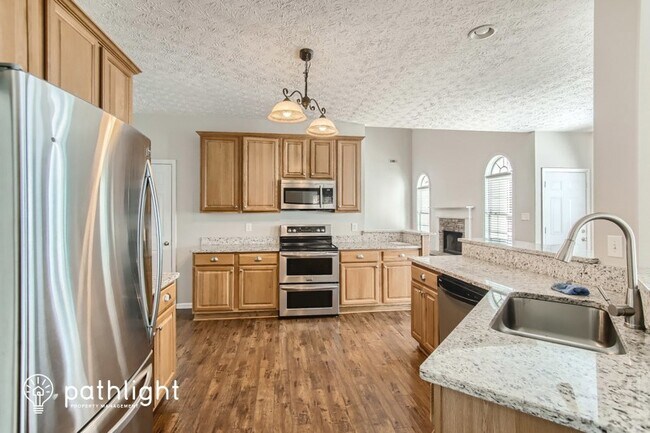 Building Photo - 61 Willow Bend Circle