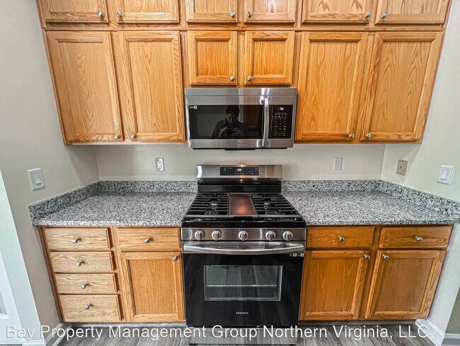 Foto del edificio - 2 br, 2 bath House - 7514-L Snowpea Ct. Un...