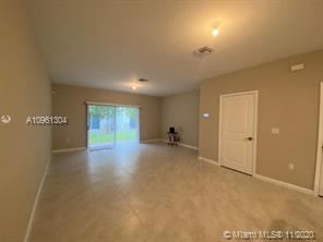 Building Photo - 3 br, 2.5 bath House - Princeton