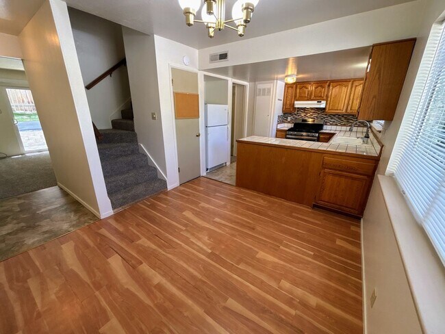 Building Photo - 2 bedroom Lake Tahoe townhome!