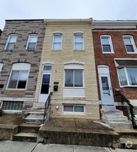 Building Photo - 315 S Clinton St