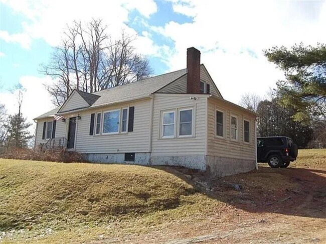 Building Photo - Adorable home for the family