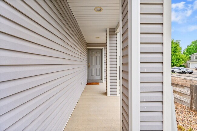 Photo - $2,550 - 3 Bed, 2 Bath End Unit Townhome w...