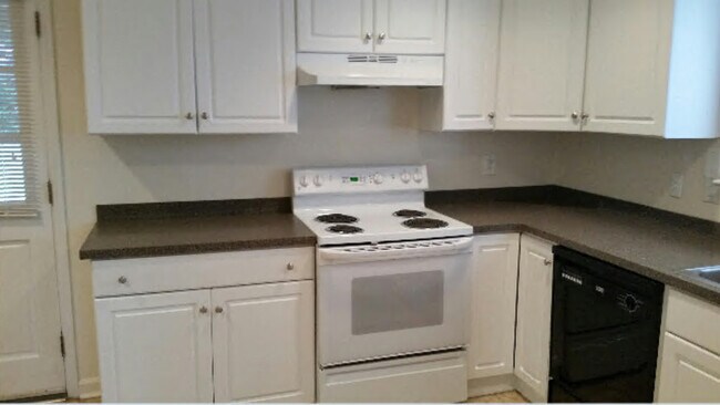 Photo - 427 Bertonley Ave House