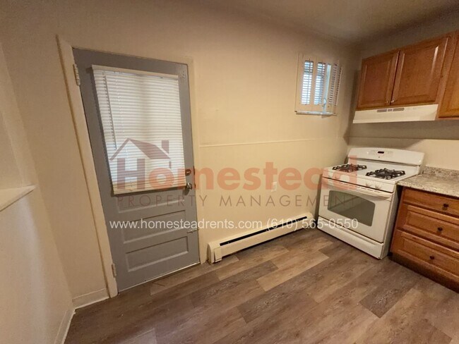 Building Photo - 4 Bedroom Home in Upper Darby for Rent!!