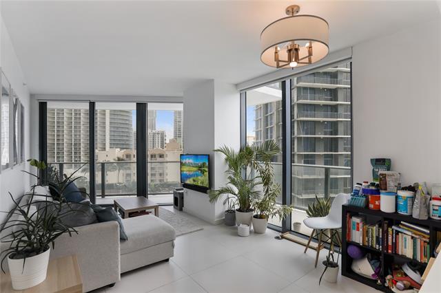 Foto del edificio - 501 NE 31st St