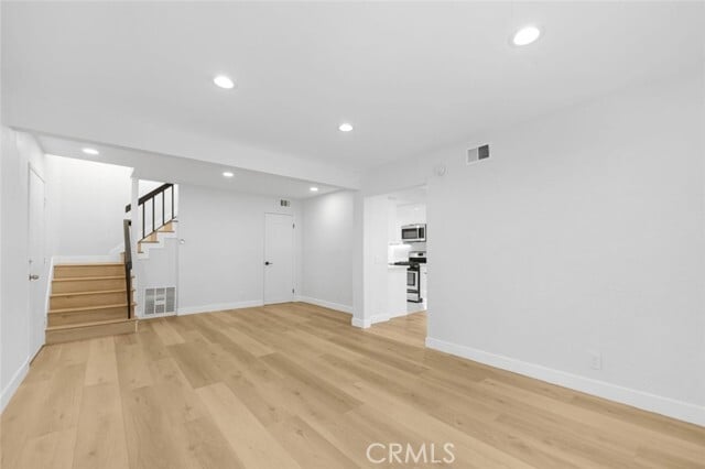 Foto del edificio - 7435 Shadyglade Ave