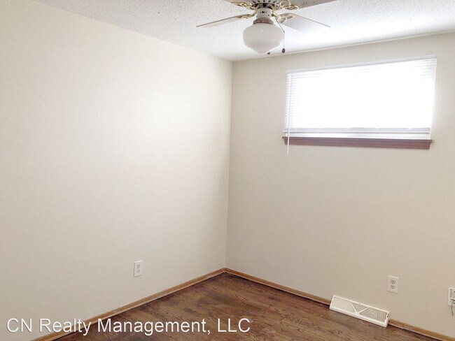Building Photo - 3 br, 1.5 bath House - 5000 North Crystal Ave